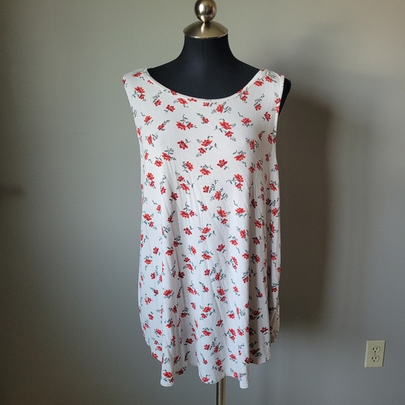 Old navy pink floral tank - Picture 1 of 7